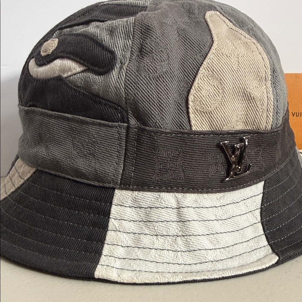 Louis Vuitton DENIM Monogram portrait Bucket Hat in Gray and Black medium